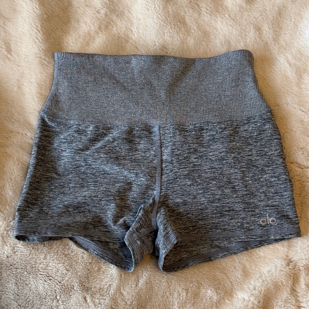 ALO Yoga Women's Heather Gray Athletic Shorts